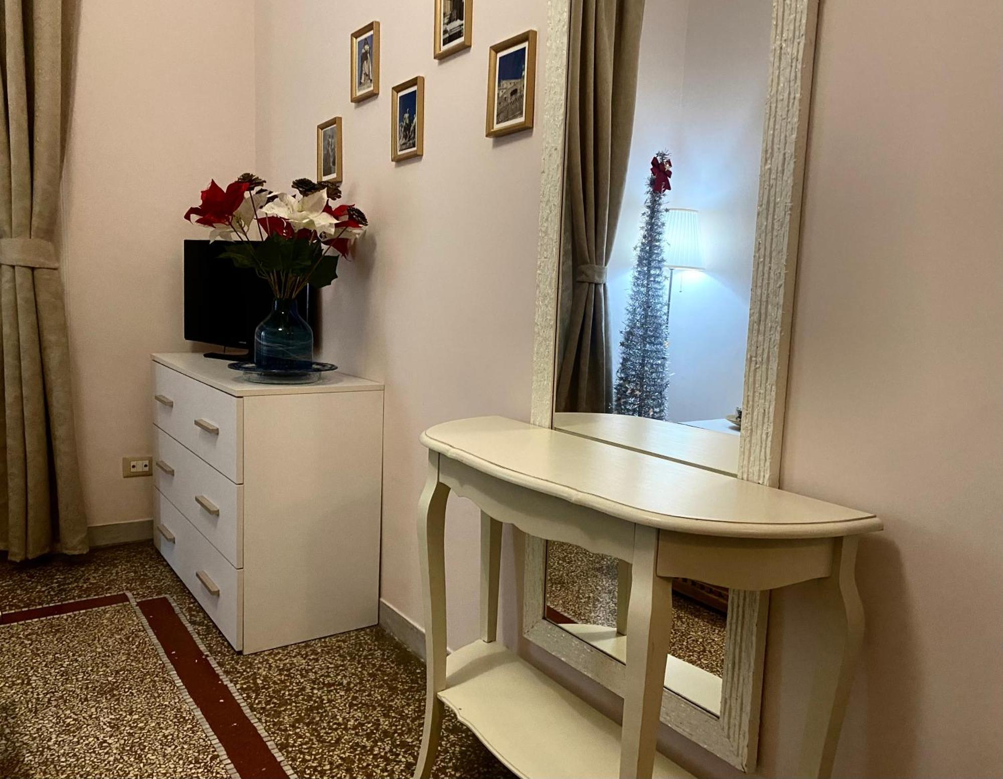 Emi House Re Di Roma , Intero Appartamento - 80 Mq Rome